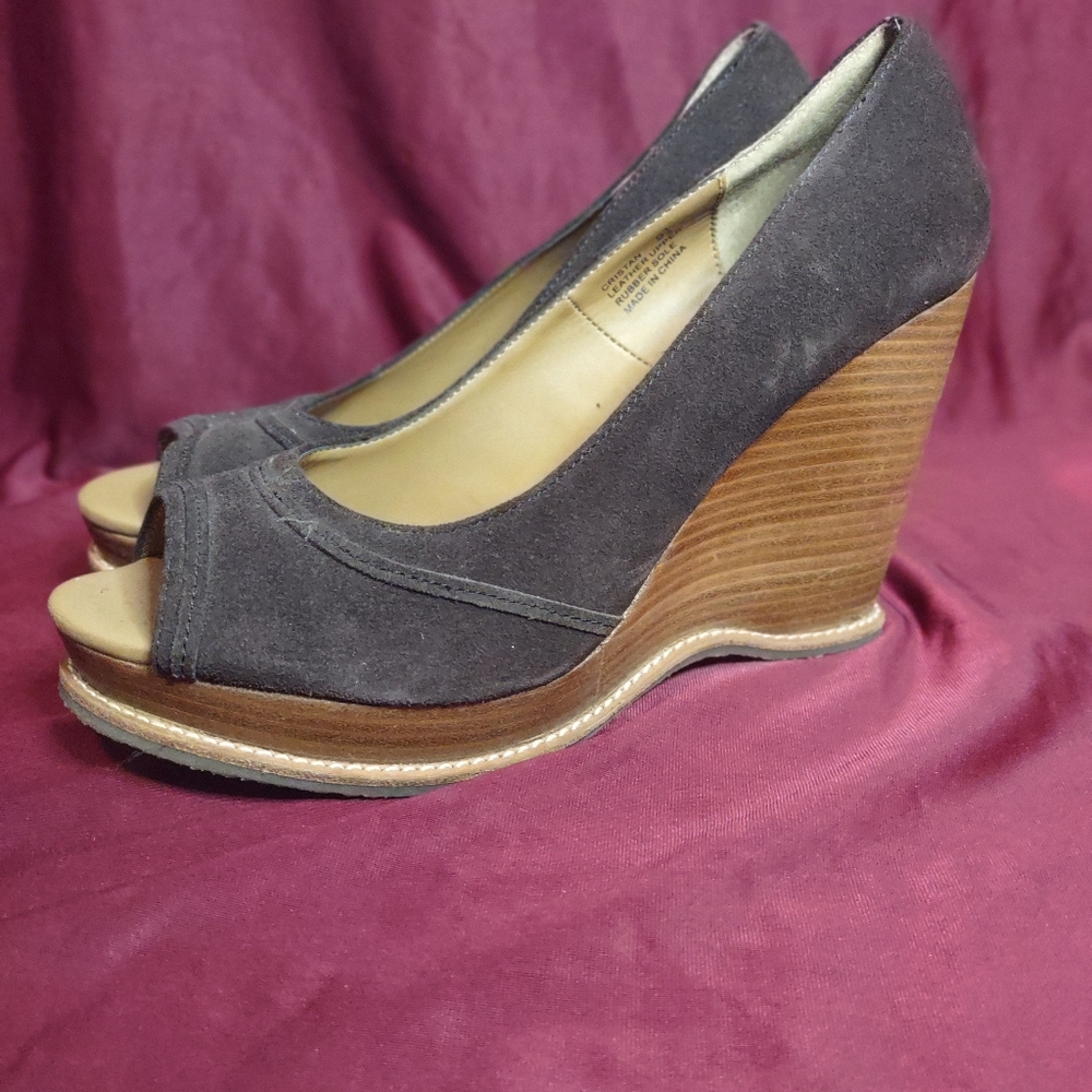Steve Madden Brown Suede Wedges ASO One Tree Hill Brooke Davis Sophia Bush